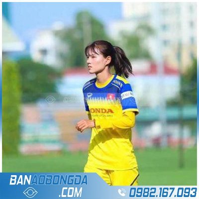 Áo bóng đá Việt Nam màu vàng đẹp